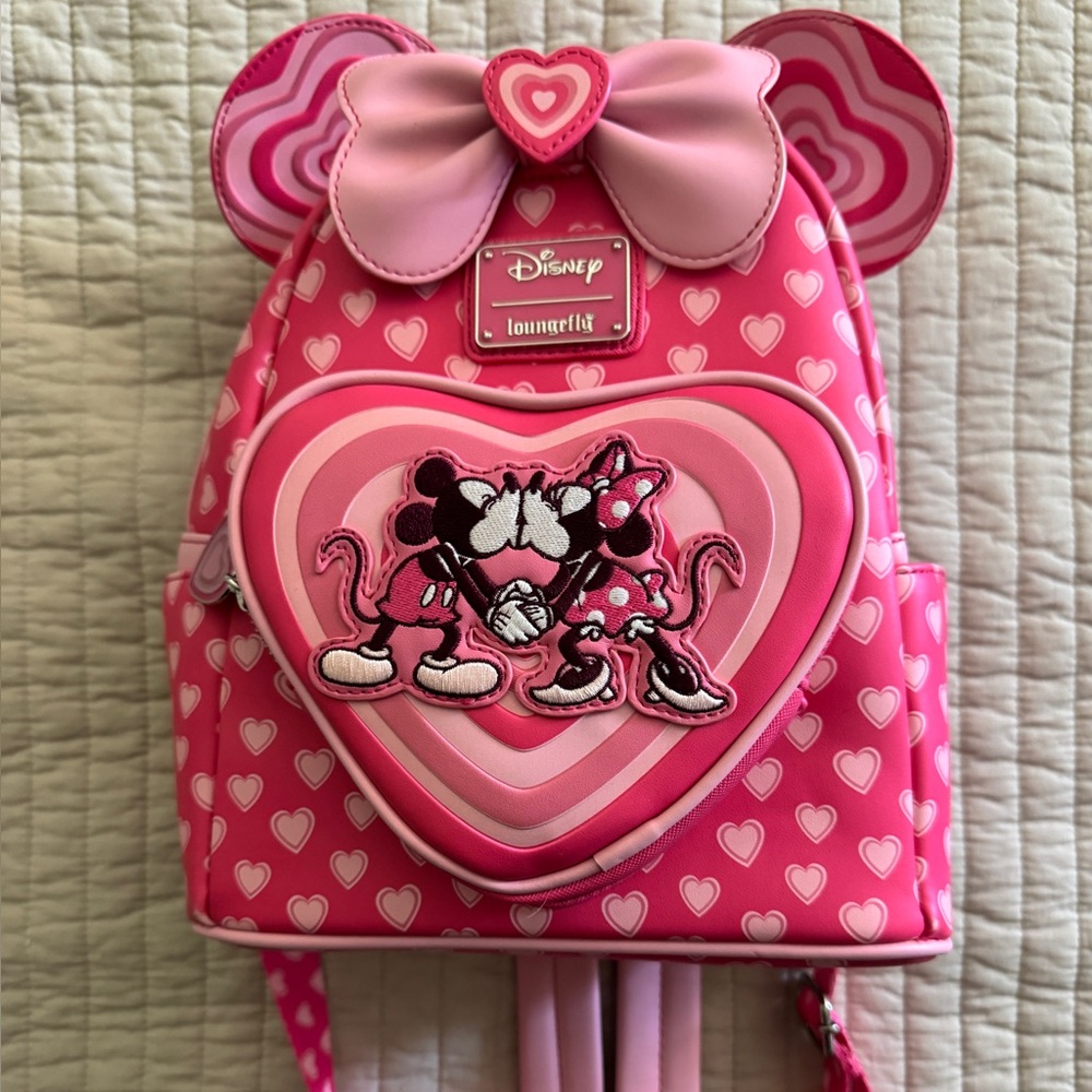 Loungefly Pink and White Heart Minnie & Mickey mini backpack VGUC